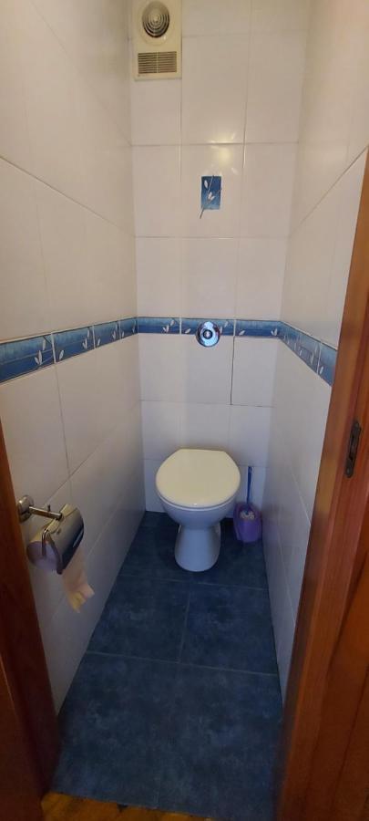 Apartment On Patriarkha Mstyslava Skrypnyka Street Киев Екстериор снимка